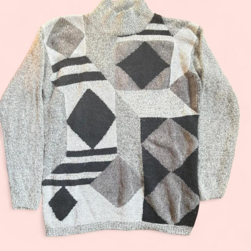 Vintage Fuzzy Geometric Knit Gray and Black Sweater (Angora Blend) Size M - Picture 3 of 9
